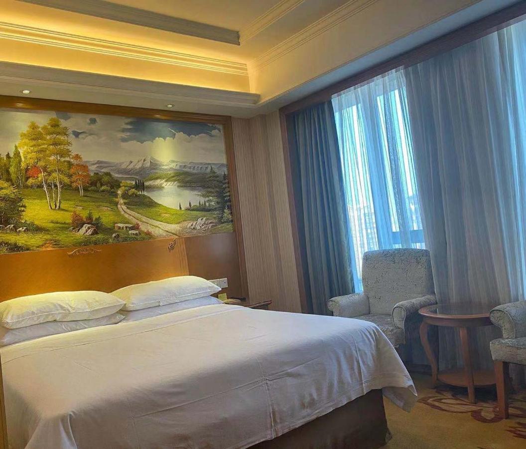 Vienna International Hotel Hangzhou Zhuantang Art School Wenyan 외부 사진